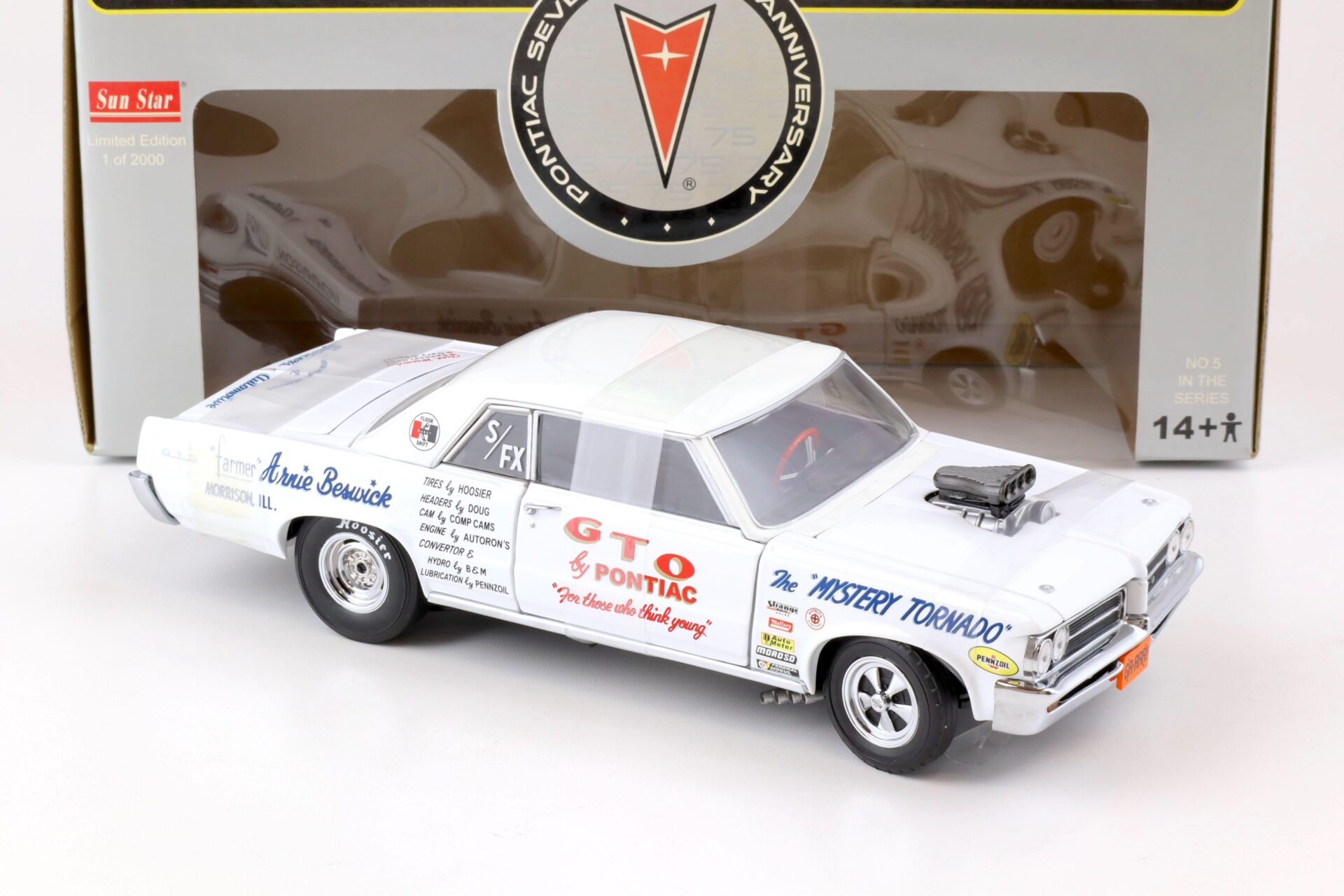 1:18 Sun Star 1964 Pontiac GTO Arnie Farmer BESWICK Mystery Tornado white