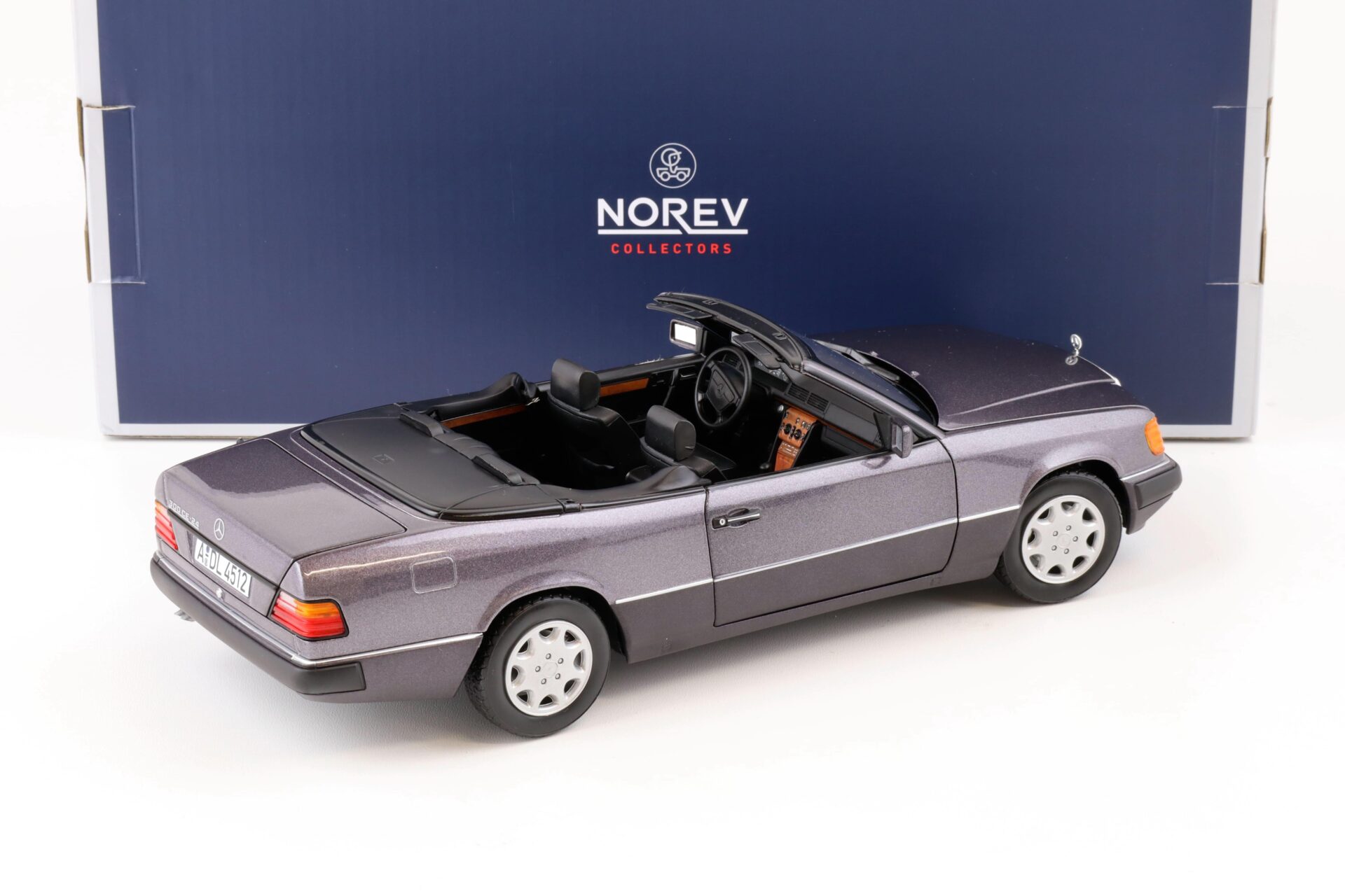 1:18 Norev Mercedes 300 CE-24 A124 Convertible 1990 bornit purple metallic 183567