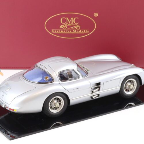 1:18 CMC Mercedes 300 SLR Coupe 1955 silver/ blue with figure M-246 - Limited 500 pcs.