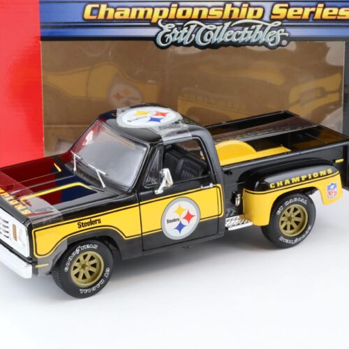 1:18 ERTL 1978 Dodge Warlock Pick Up NFL Steelers Champions Series black/ yellow