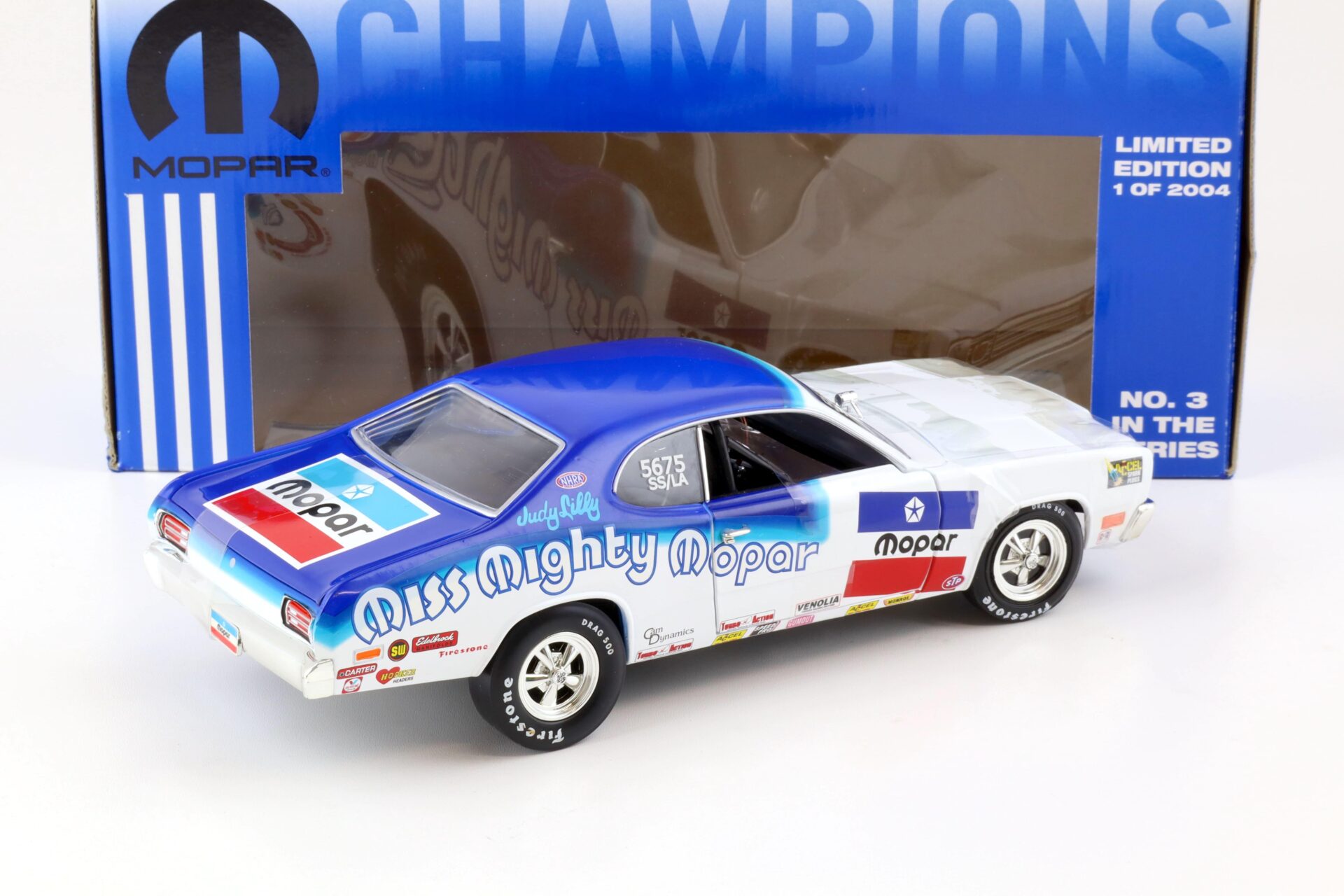 1:18 ERTL 1974 Plymouth Duster Miss Mighty Mopar blue/ white MOPAR CHAMPIONS