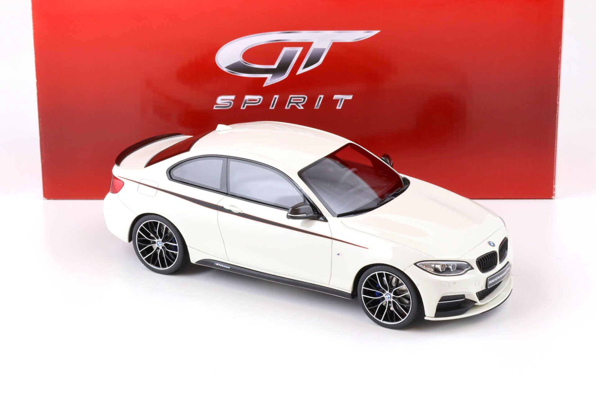 1:18 GT Spirit GT711 BMW M235i Coupe M-Performance white 2015