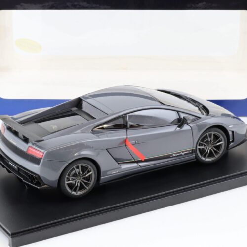 1:18 AUTOart Lamborghini Gallardo LP570-4 Superleggera Grigio Telesto/ metallic grey