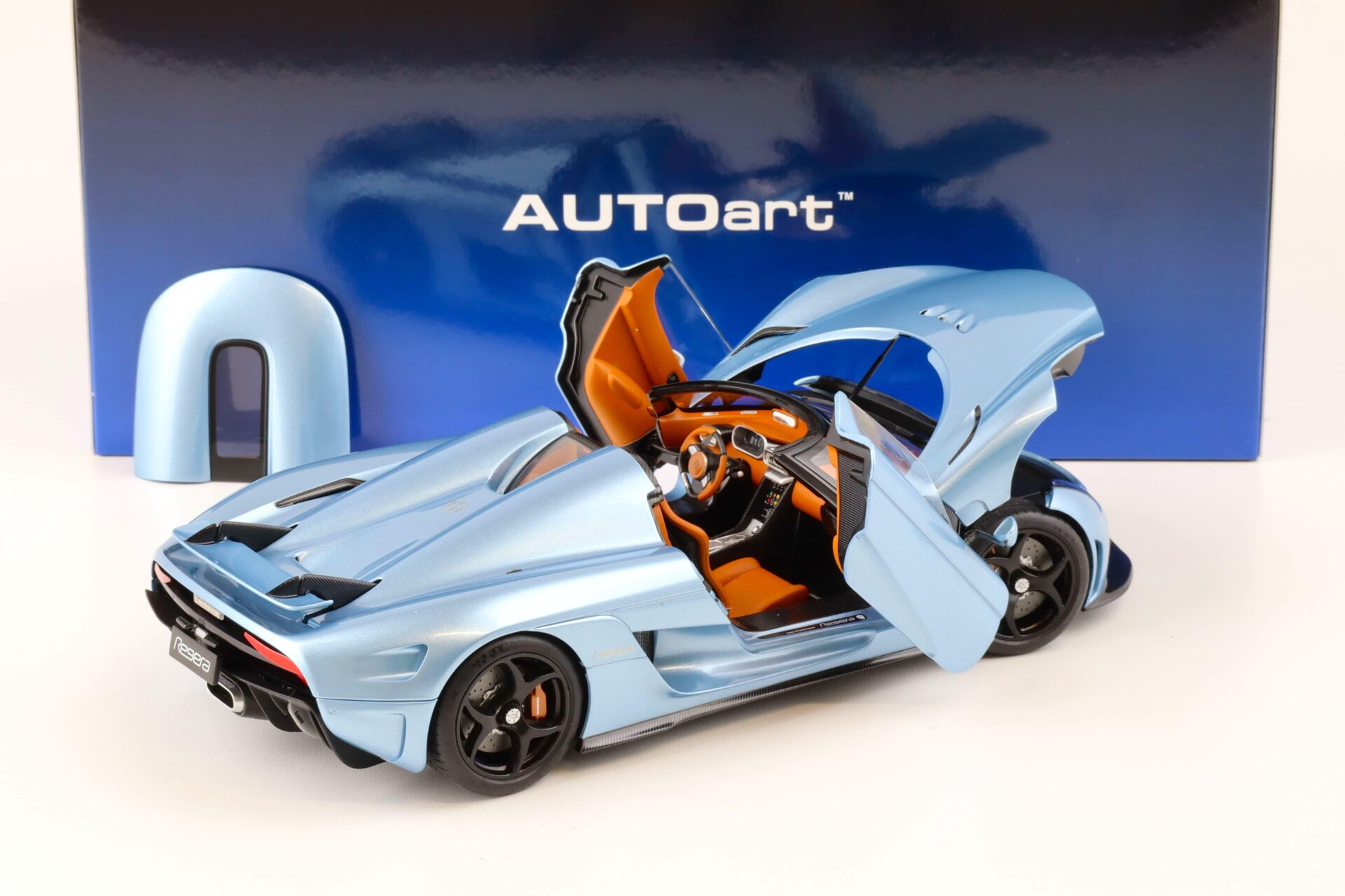 1:18 AUTOart Koenigsegg Regera 2016 horizon blue
