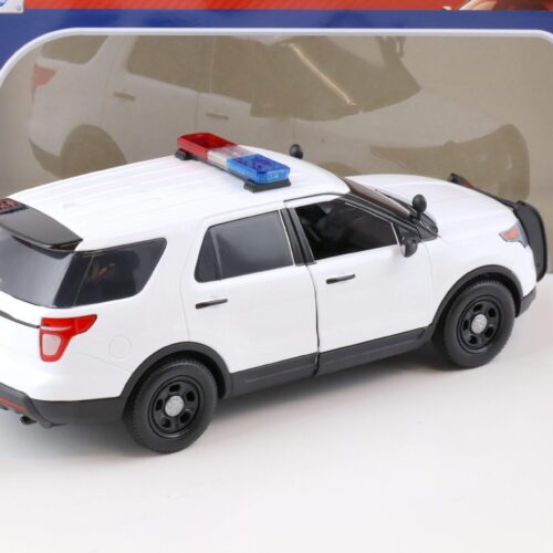 1:18 Motor Max 2015 Ford Intercopter Utility Law Enforcement white