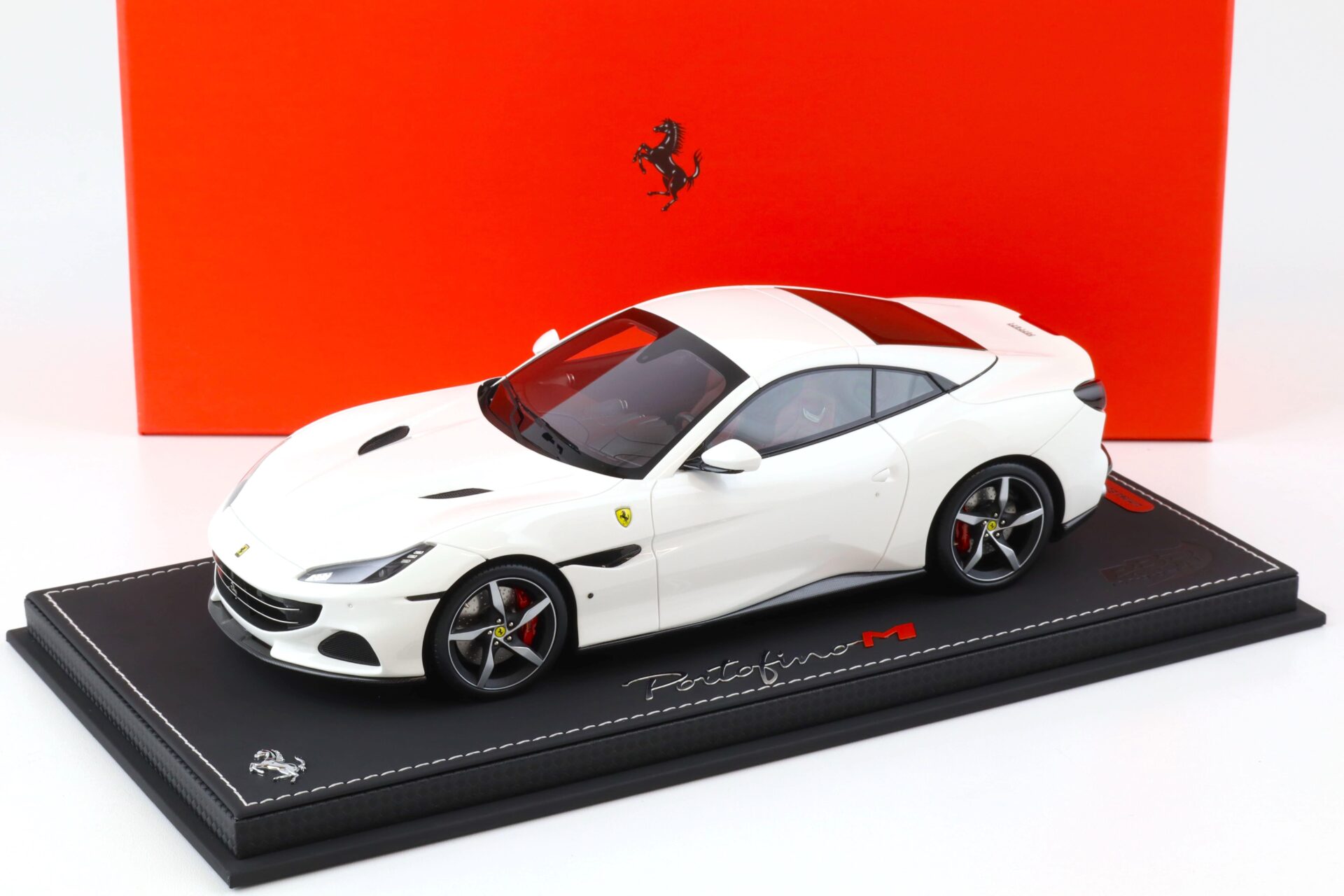 1:18 BBR Ferrari Portofino M closed roof 2020 Bianco Cervino - Limited 20 pcs.