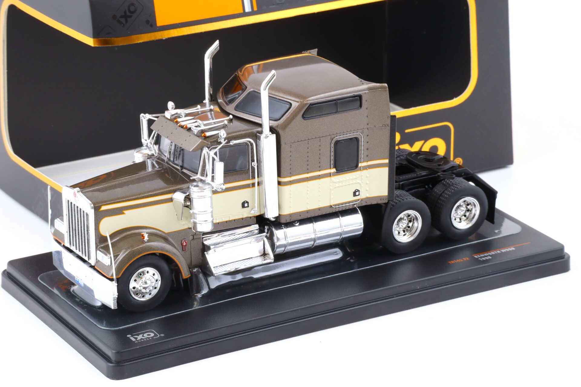 ID 76342 orig.jpg 1:43 IXO Kenworth W900 brown/ beige 1990 Truck SZM