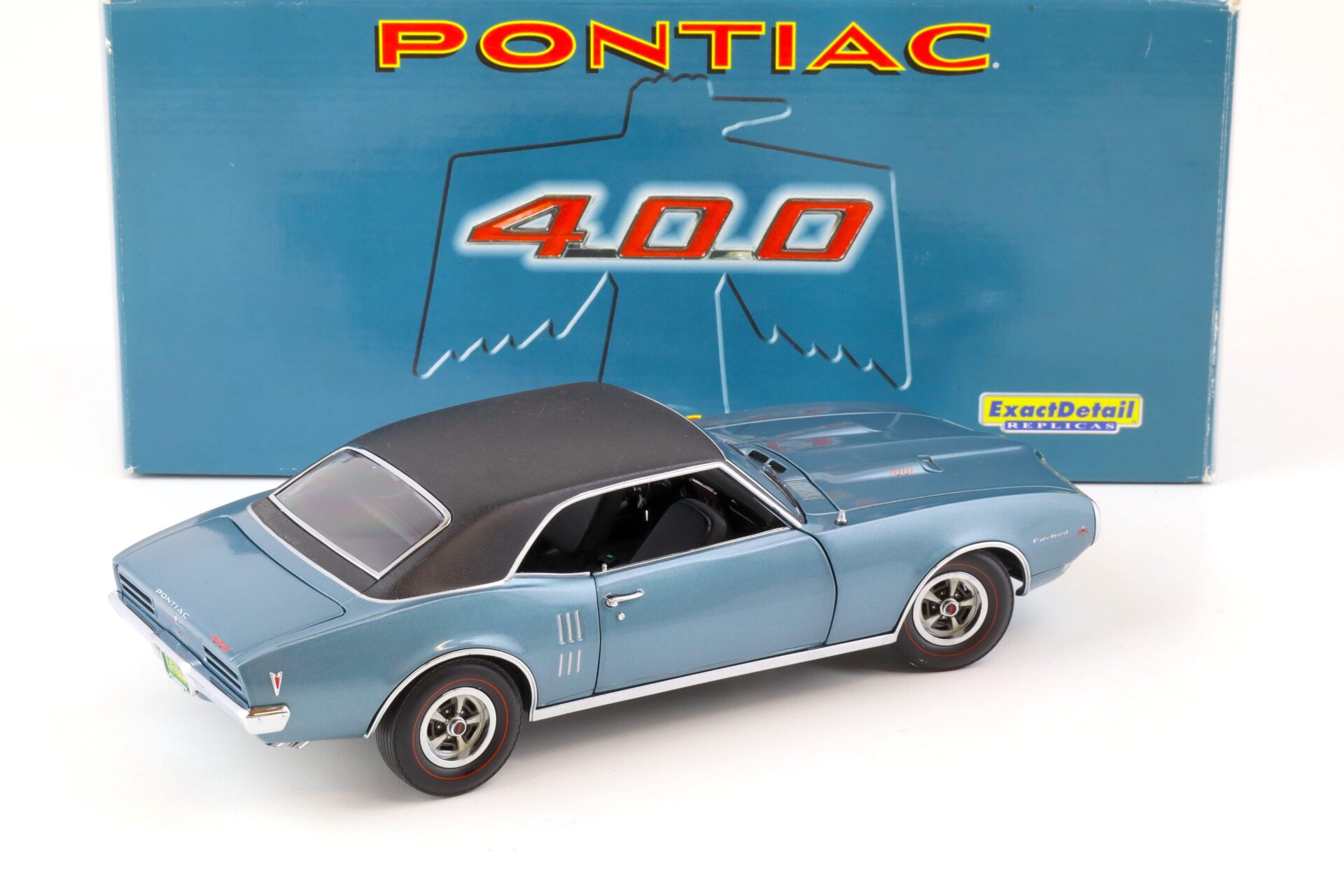 1:18 Exact Detail 1968 Pontiac Firebird 400 Coupe blue metallic/ vinyl roof