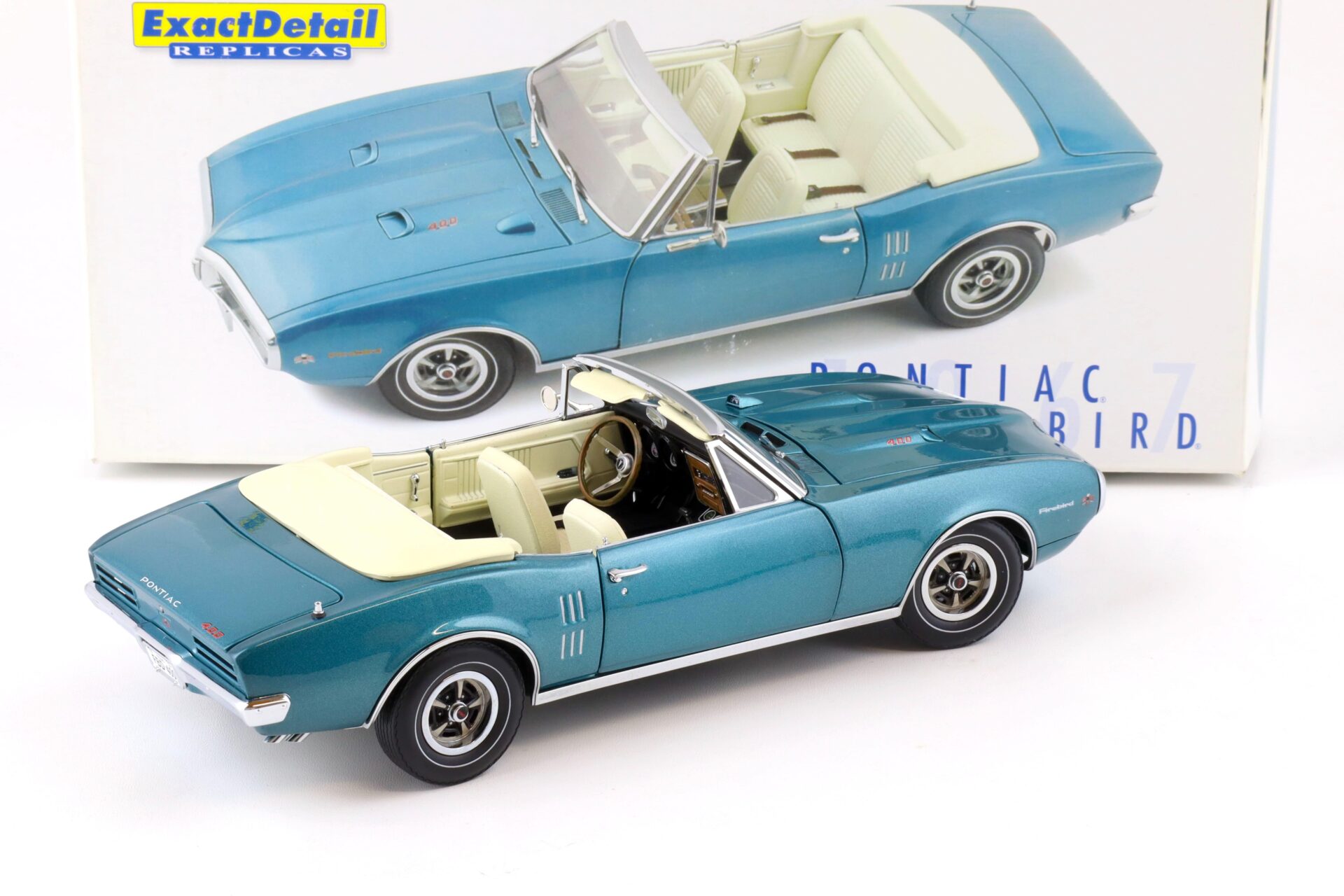 1:18 Exact Detail 1967 Pontiac Firebird 400 Convertible light blue/ white