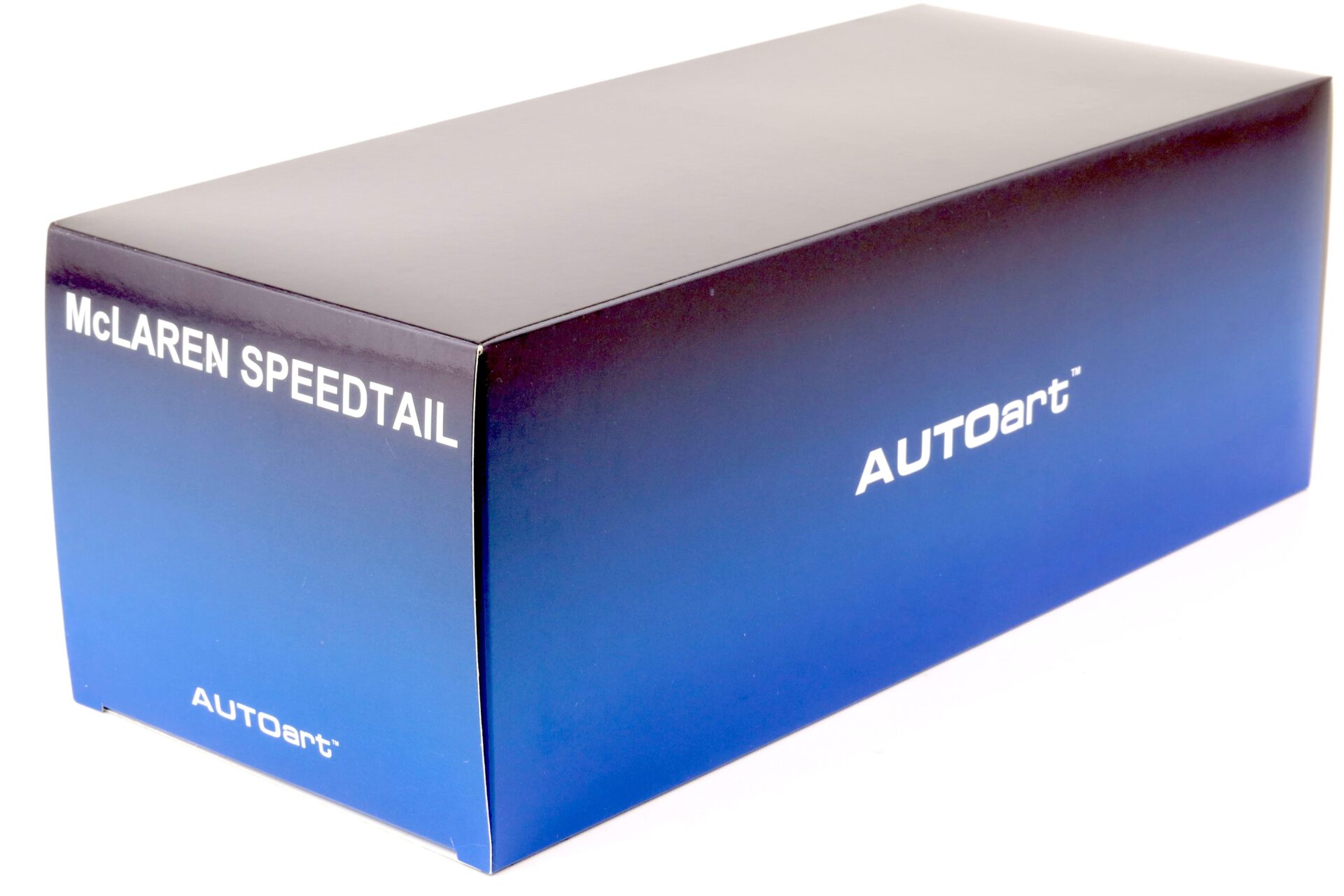 1:18 AUTOart McLaren Speedtail 2020 Frozen blue metallic 76086