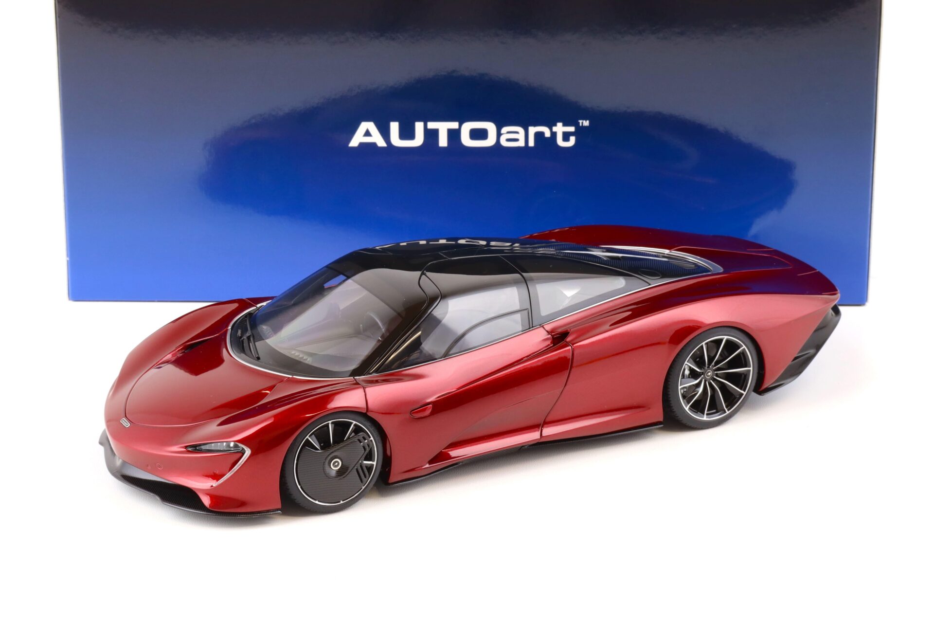 1:18 AUTOart McLaren Speedtail 2020 Volcano red metallic 76087