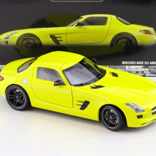 1:18 Minichamps Mercedes SLS AMG Coupe 2010 yellow