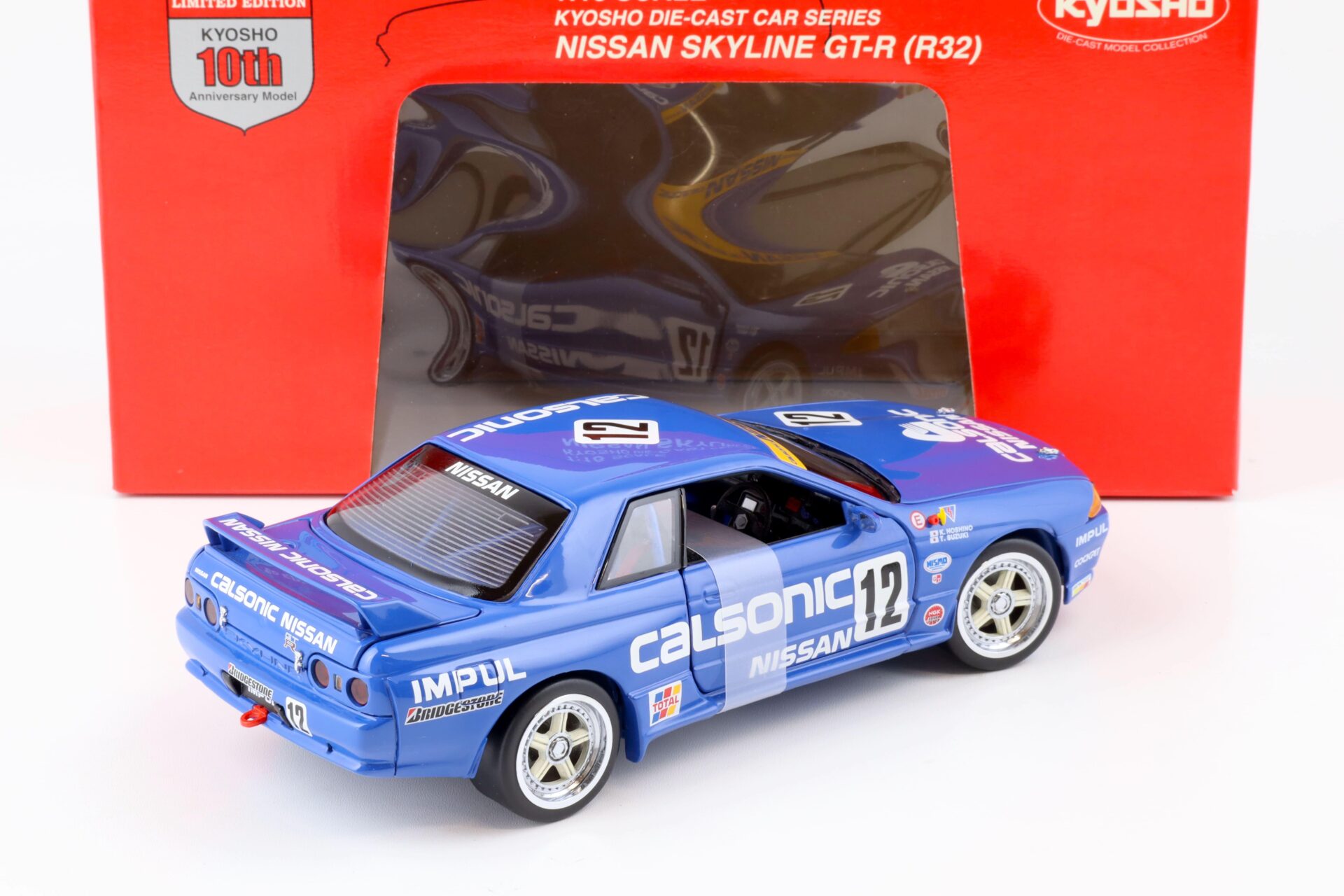 1:18 Kyosho Nissan Skyline GT-R (R32) #12 Calsonic 1990 blue 08332A