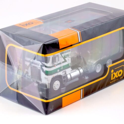 1:43 IXO Freightliner FLA SZM Truck 1993 white/ green