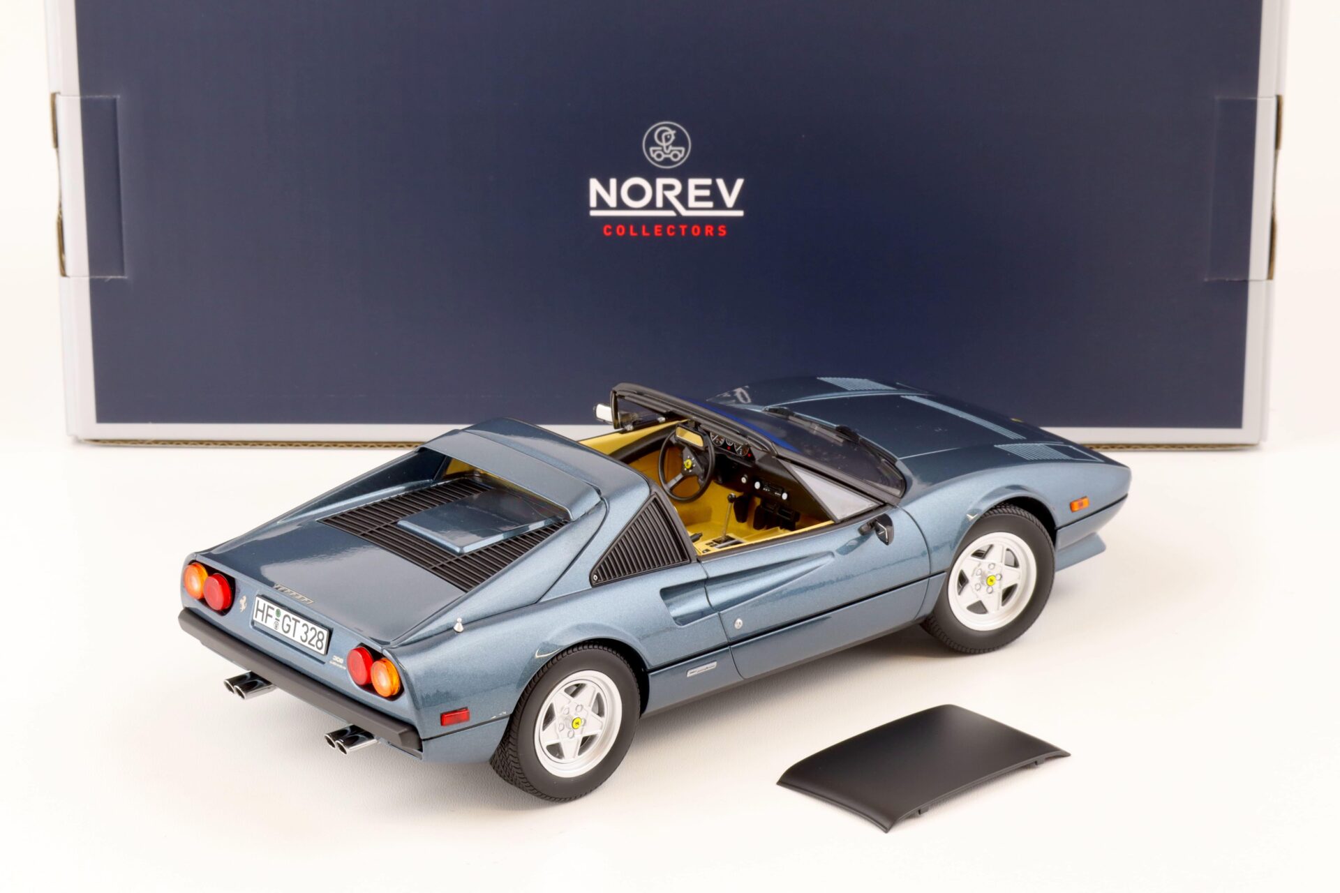 1:18 Norev Ferrari 308 GTS Quattrovalvole 1982 blue metallic - Limited 1000 pcs.