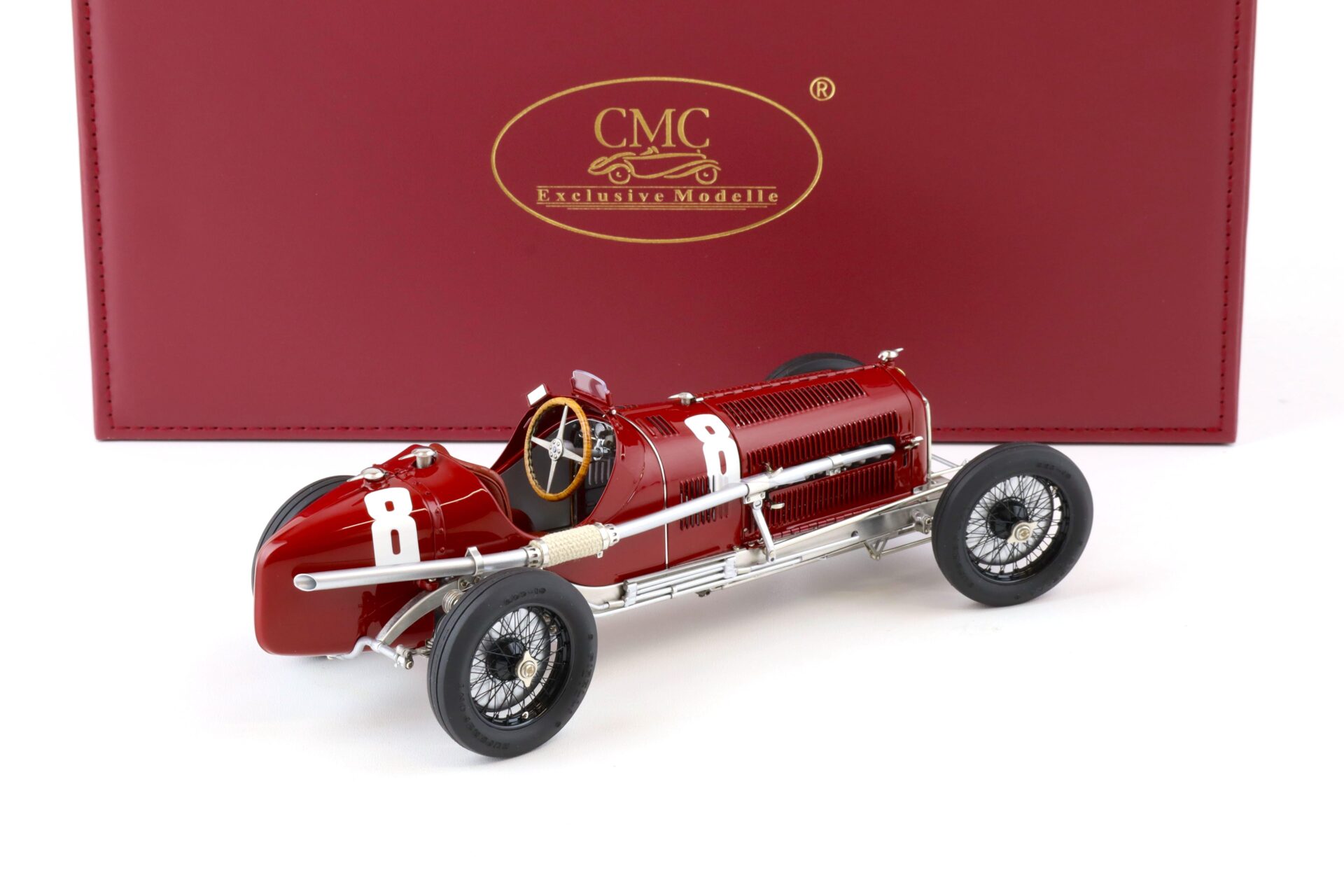 1:18 CMC Alfa Romeo P3 Nuvolari #8 Winner GP Italy 1932 red M-219
