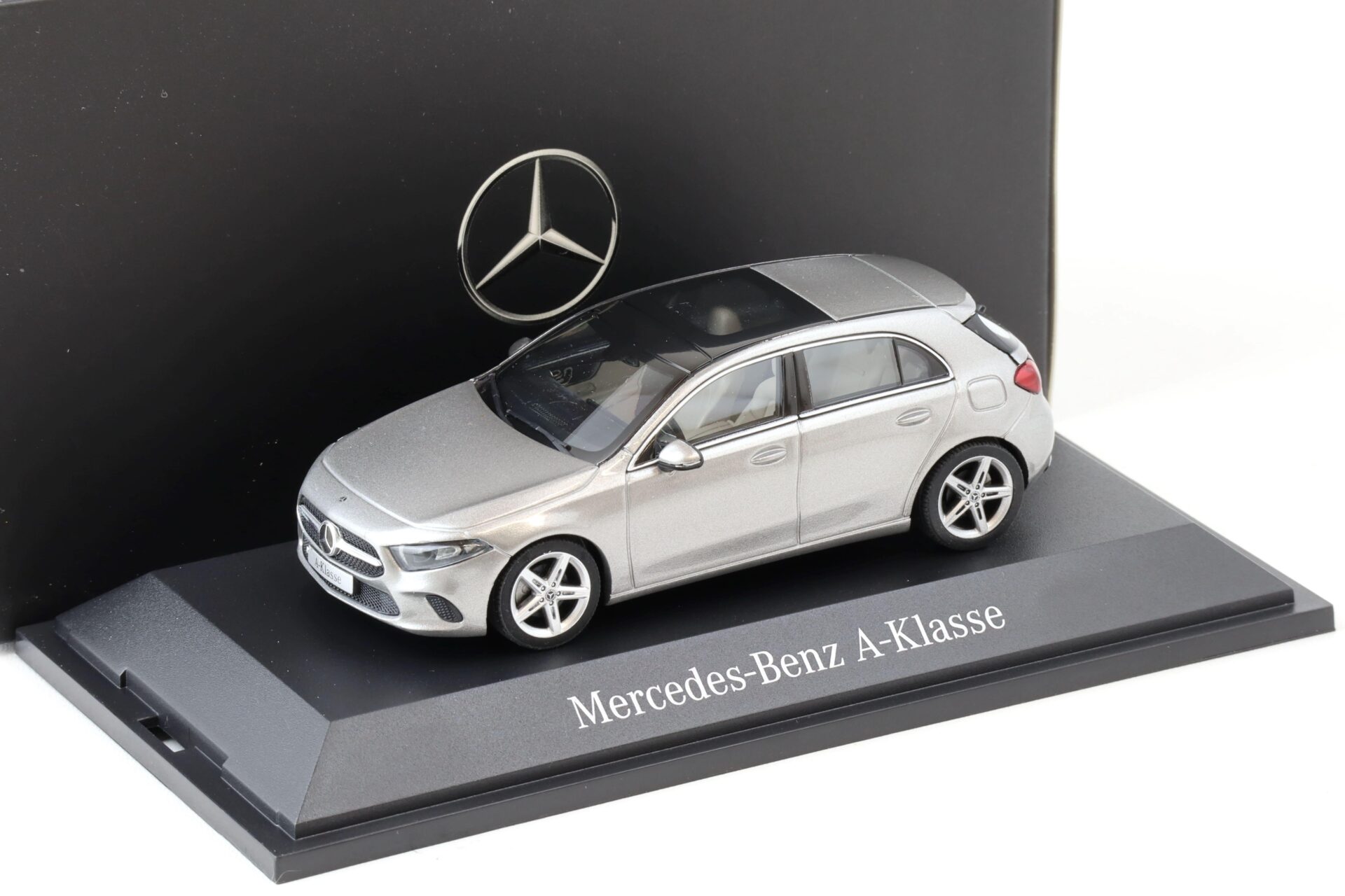1:43 Herpa Mercedes A Class W177 mojave silver metallic DEALER VERSION