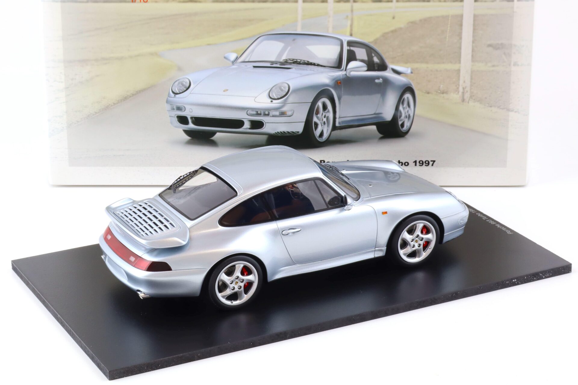 1:18 Spark Porsche 911 (993) Turbo Coupe 1997 silver metallic 18S468