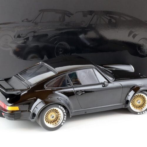 1:12 Minichamps Porsche 934 Coupe Plain Body black 1976
