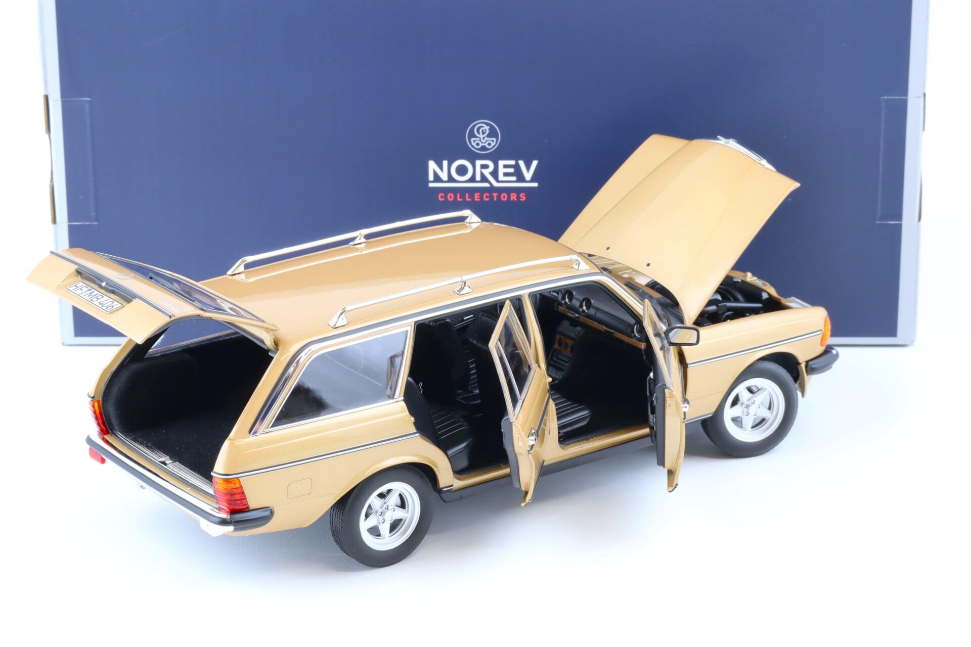 1:18 Norev Mercedes 200T S123 AMG Spec 1982 gold metallic - Limited 500 pcs.