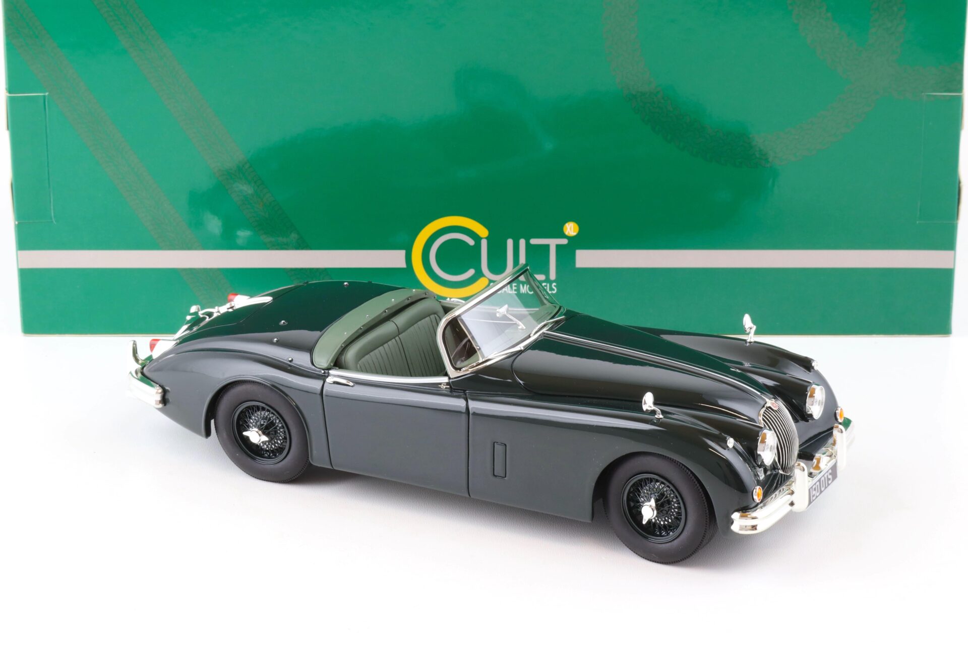 1:18 Cult Scale Jaguar XK150 OTS Roadster 1958 dark green CML030-1