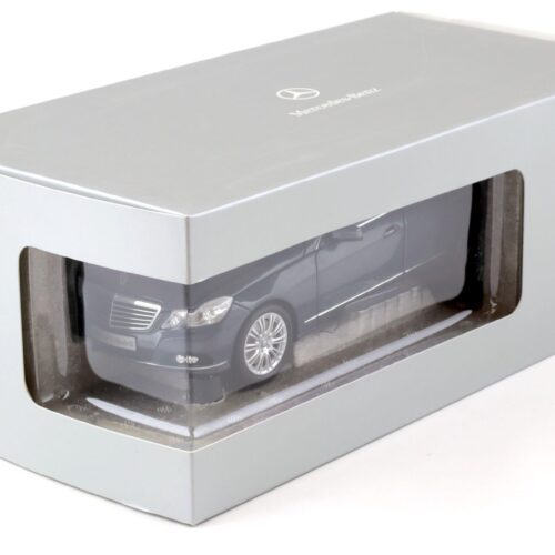 1:18 Minichamps Mercedes E-Klasse T-Modell S212 tenorit grey metallic DEALER VERSION