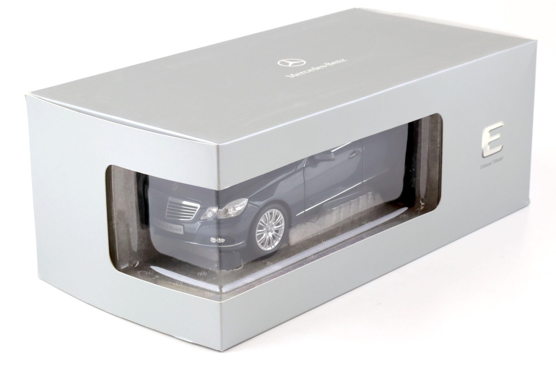 1:18 Minichamps Mercedes E-Klasse T-Modell S212 tenorit grey metallic DEALER VERSION
