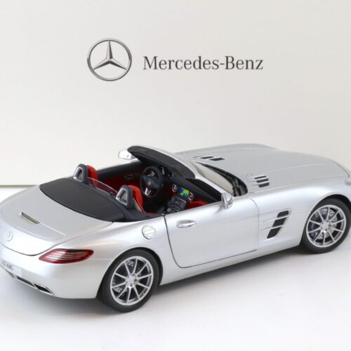 1:18 Minichamps Mercedes SLS AMG Roadster iridium silver DEALER VERSION