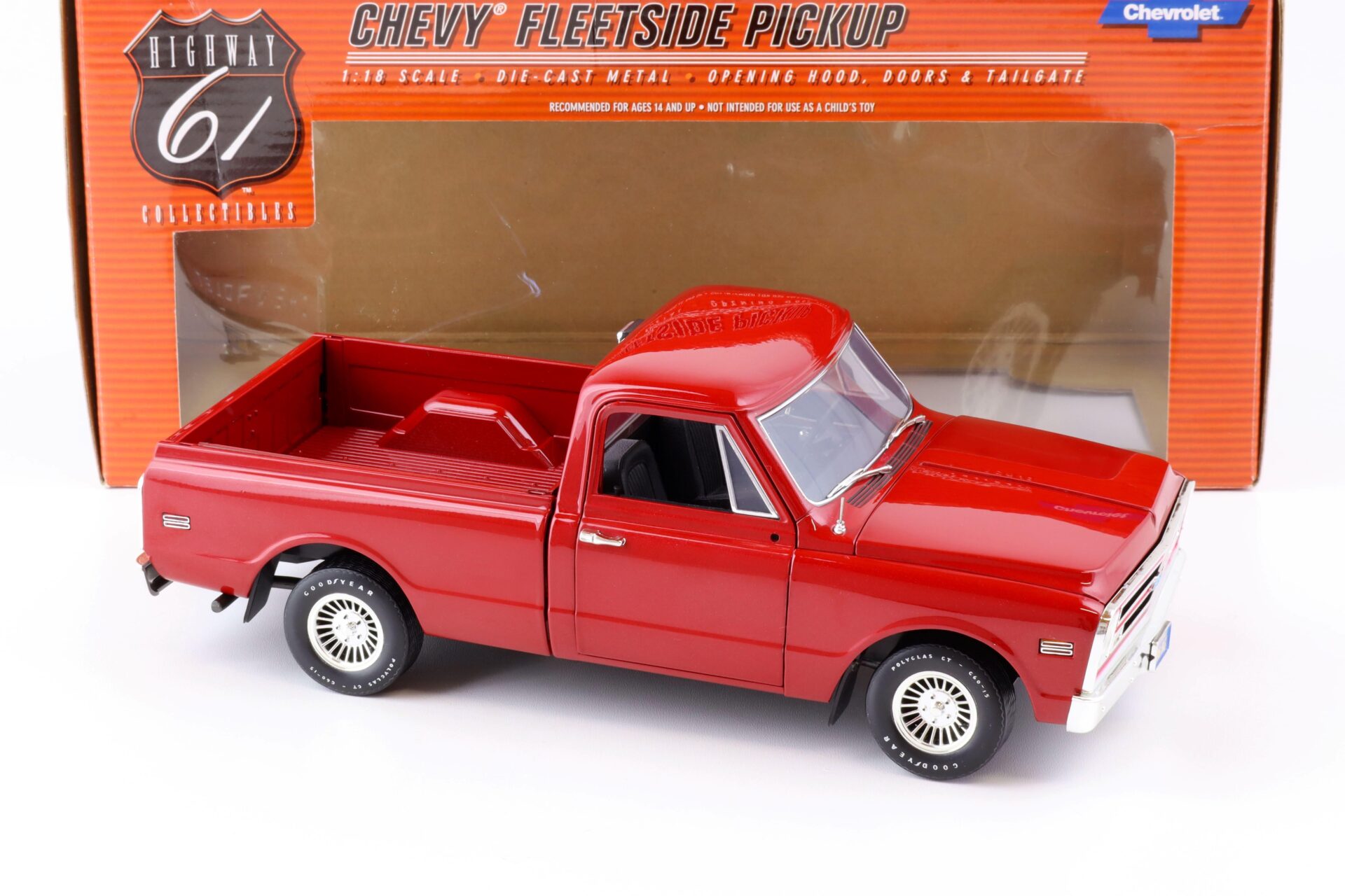 1:18 Highway61 Chevrolet Fleetside Pickup red 50561