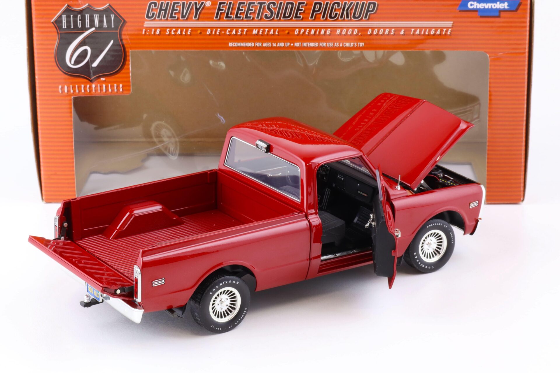 1:18 Highway61 Chevrolet Fleetside Pickup red 50561