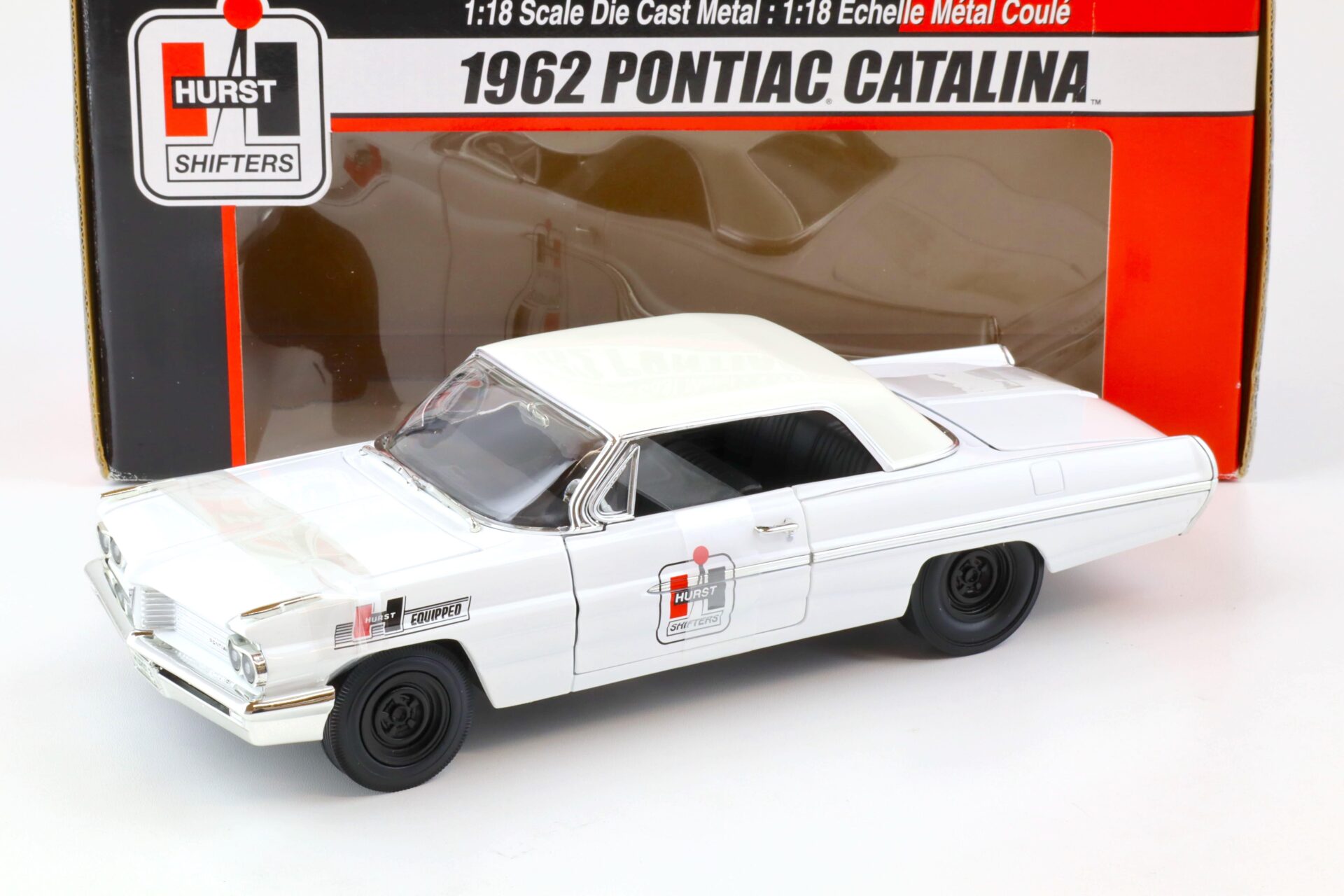 1:18 ERTL American Muscle 1962 Pontiac Catalina Hurst Shifters white