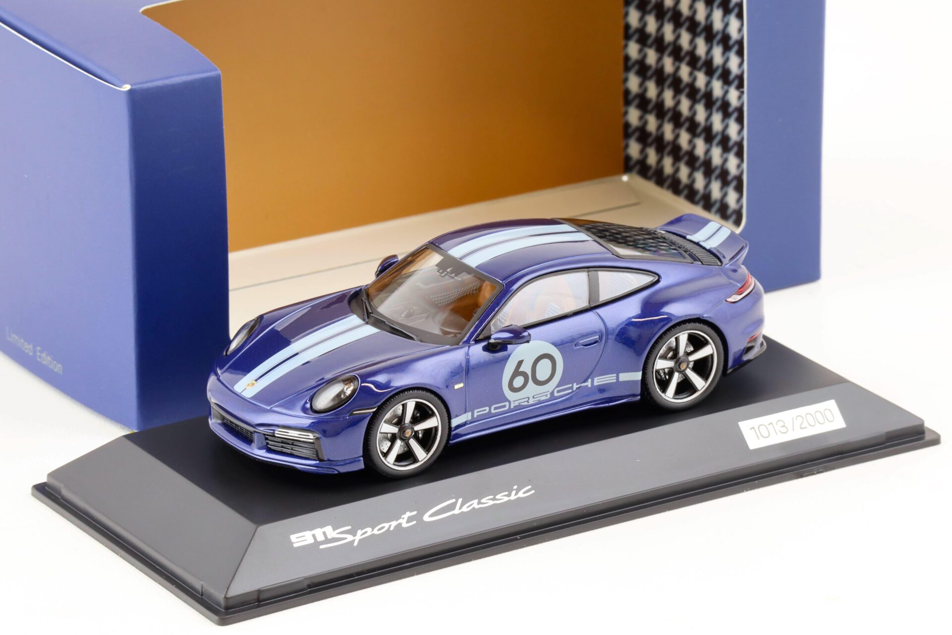 ID 78261 orig.jpg 1:43 Spark Porsche 911 (992) Sport Classic Coupe 2022 Gentian blue WAP DEALER