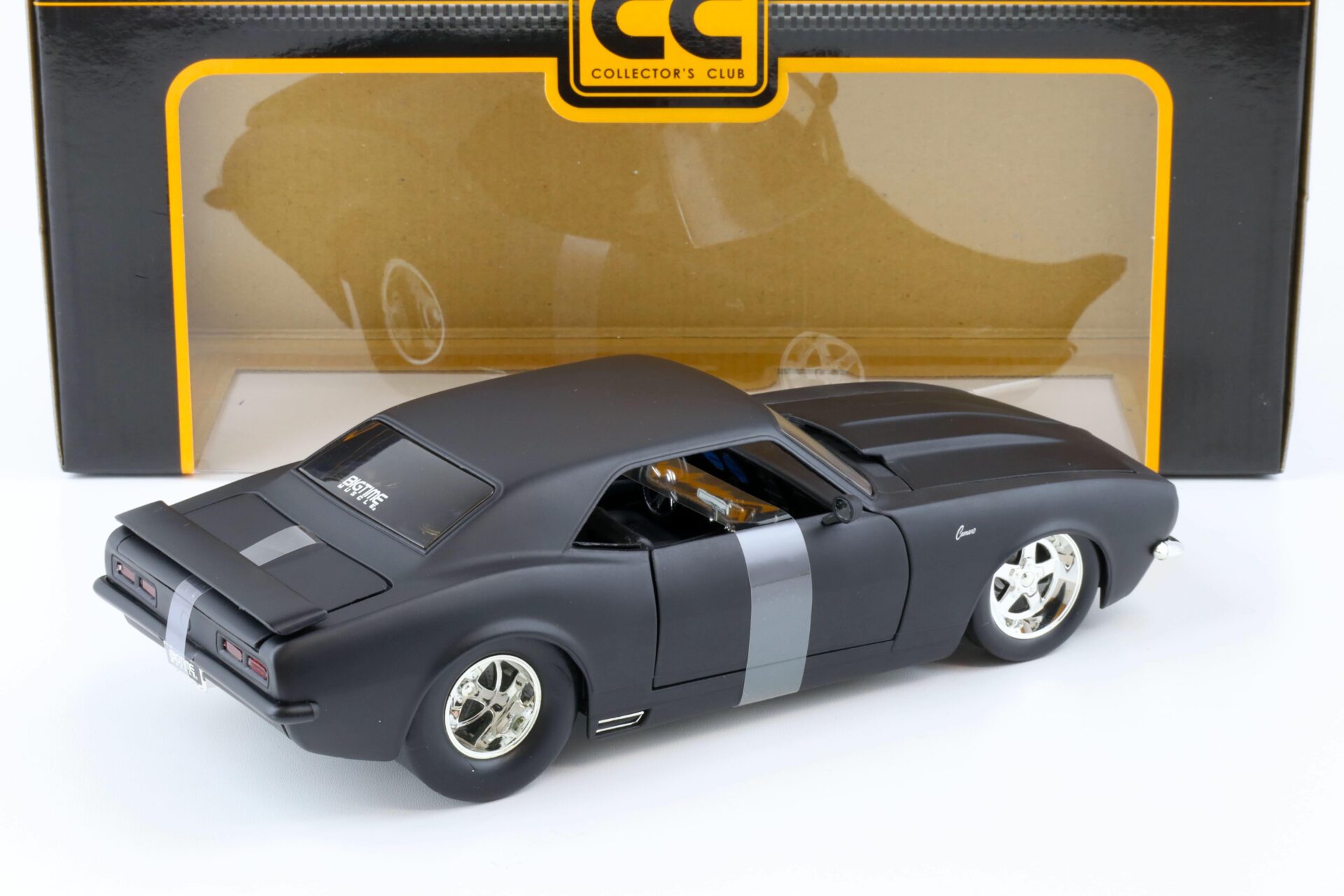 1:18 JADA Toys 1968 Chevrolet Camaro Collectors Club matt black