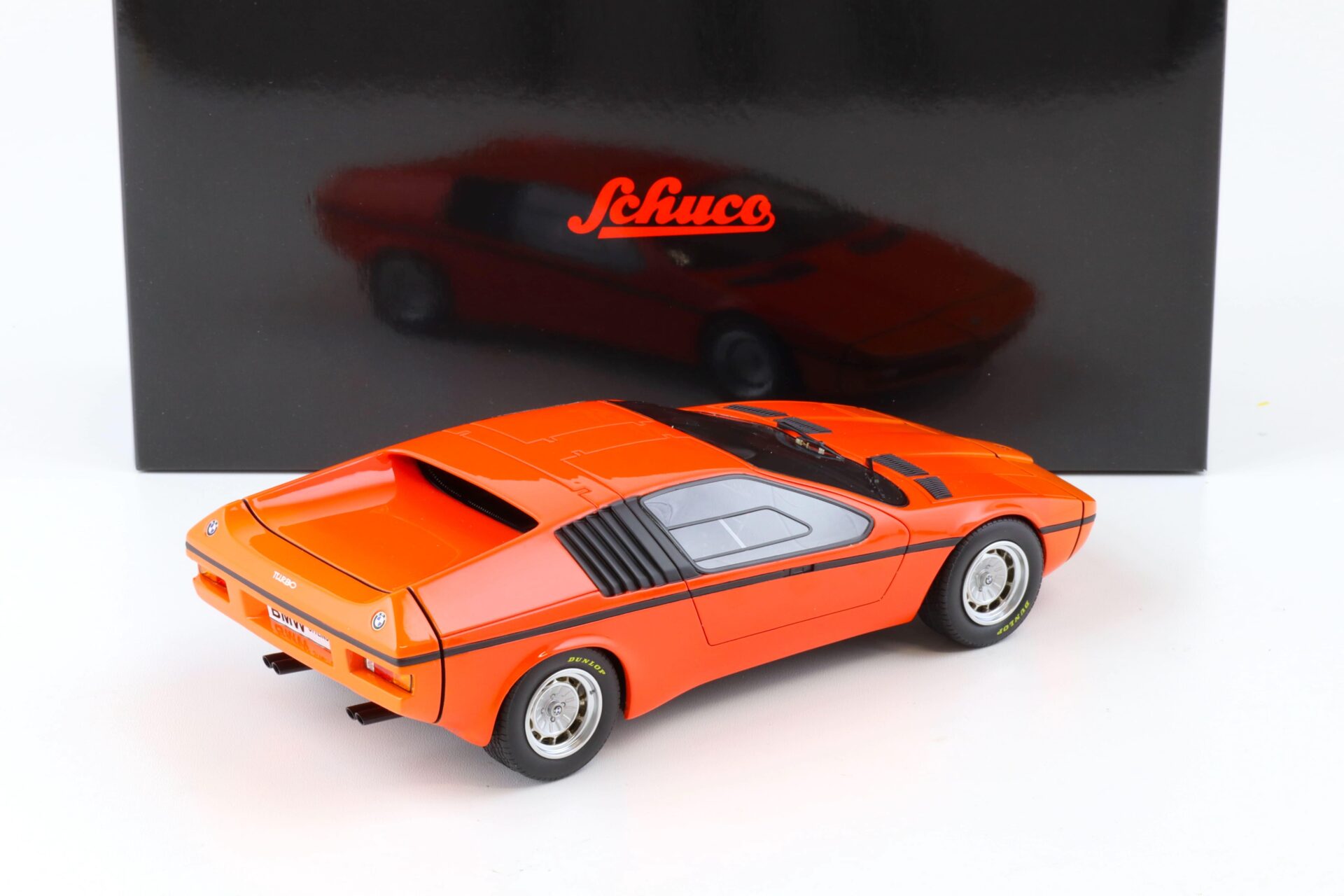 1:18 Schuco PRO.R18 BMW Turbo X1 E25 orange 1971