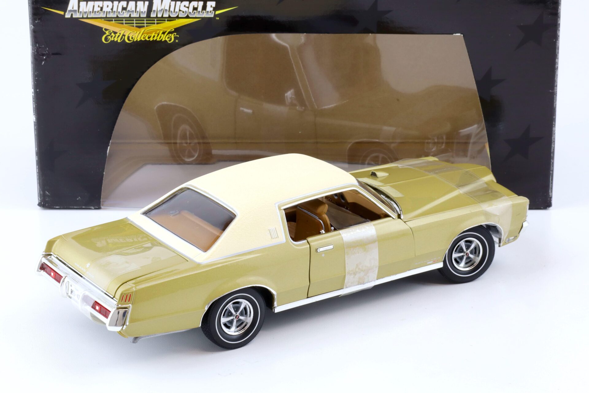1:18 ERTL Elite 1969 Pontiac Grand Prix SJ 428 Coupe gold metallic