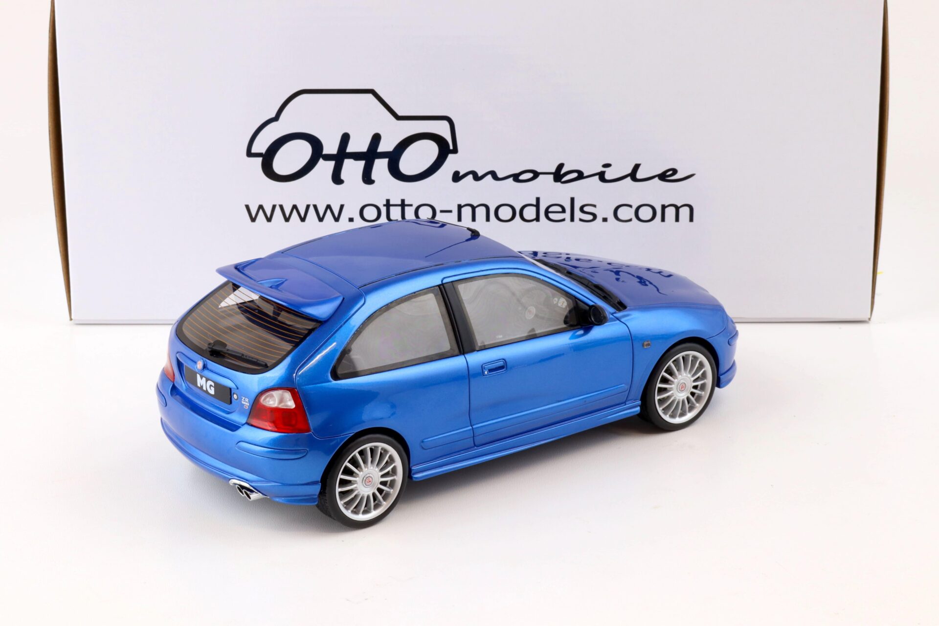 1:18 OTTO mobile OT416 MG 160 ZR Trophy blue JVF 2001