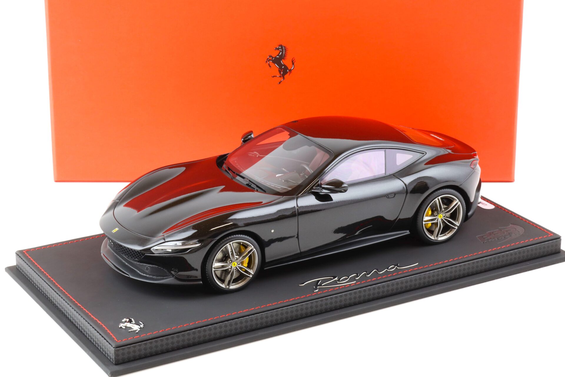 ID 78761 orig.jpg 1:18 BBR Ferrari Roma New Nero Daytona black with showcase - Limited 42 pcs.