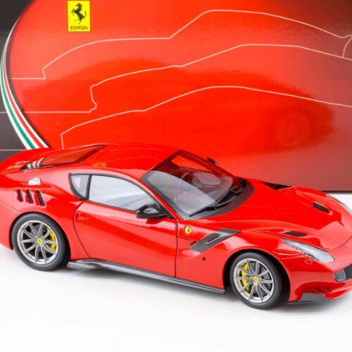 1:18 BBR Ferrari F12 TDF Rosso Corsa 322 red/ yellow brakes Die-Cast