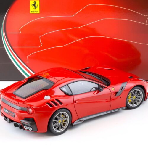 1:18 BBR Ferrari F12 TDF Rosso Corsa 322 red/ yellow brakes Die-Cast