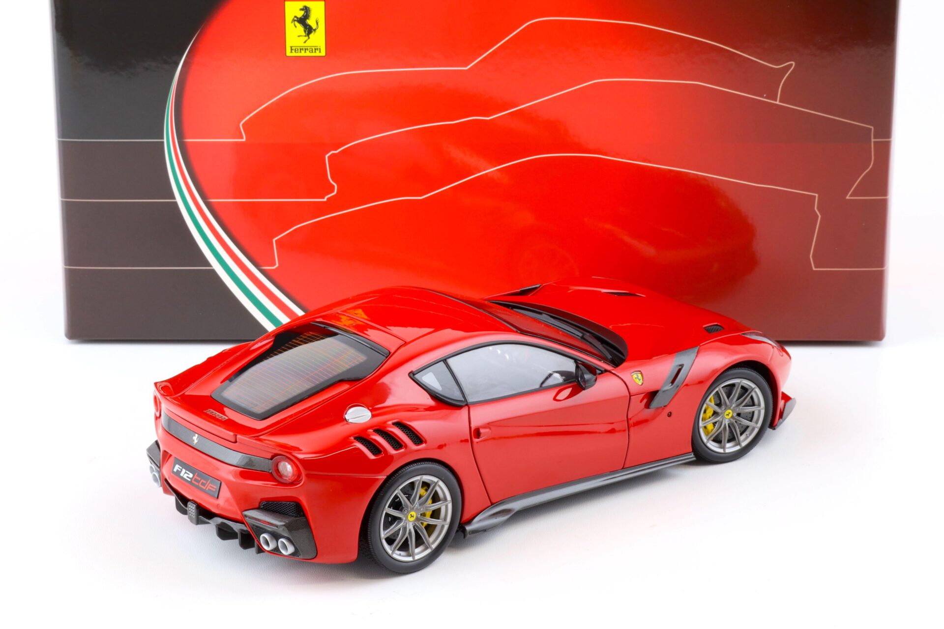1:18 BBR Ferrari F12 TDF Rosso Corsa 322 red/ yellow brakes Die-Cast