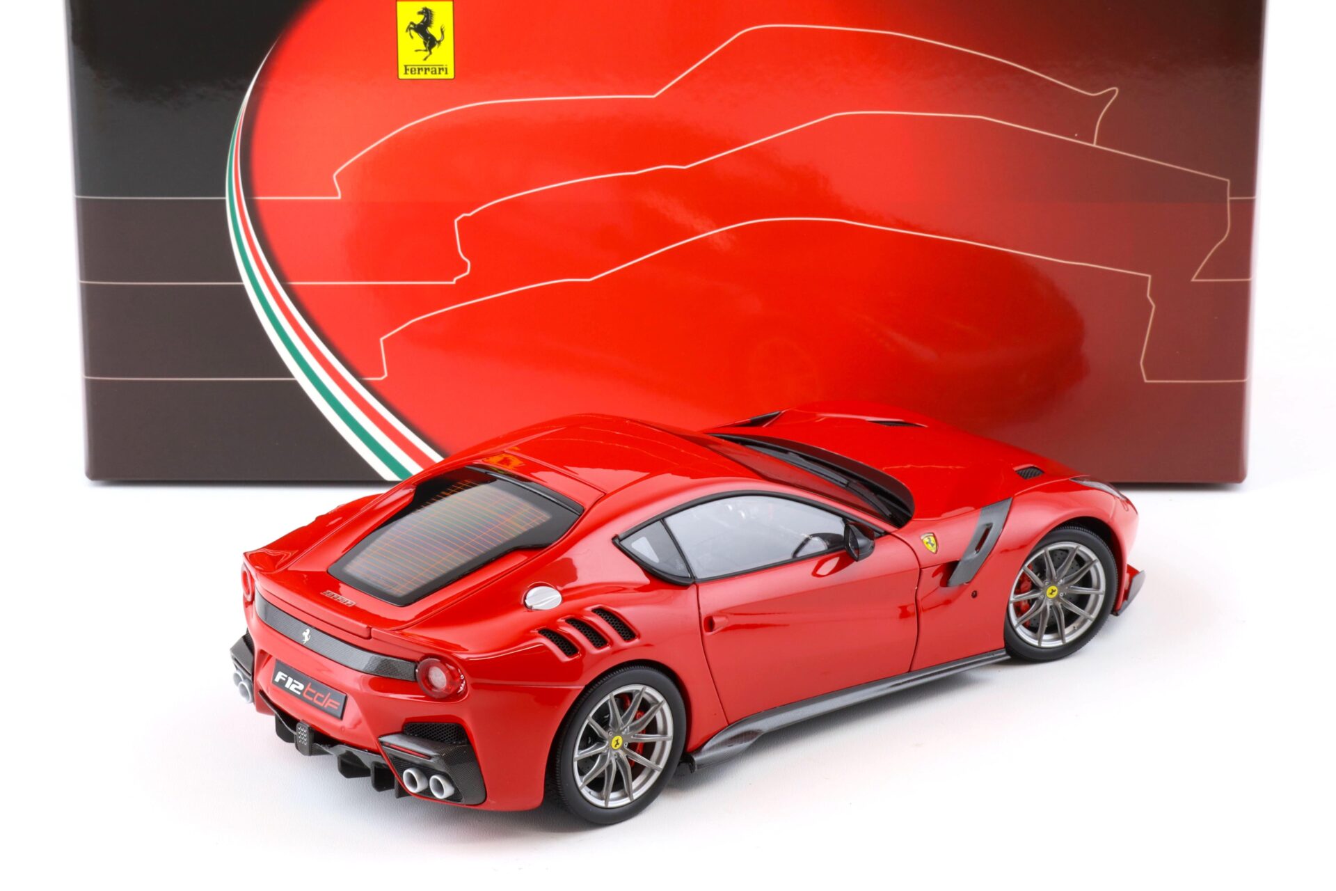 1:18 BBR Ferrari F12 TDF Rosso Corsa 322 red/ red brakes Die-Cast