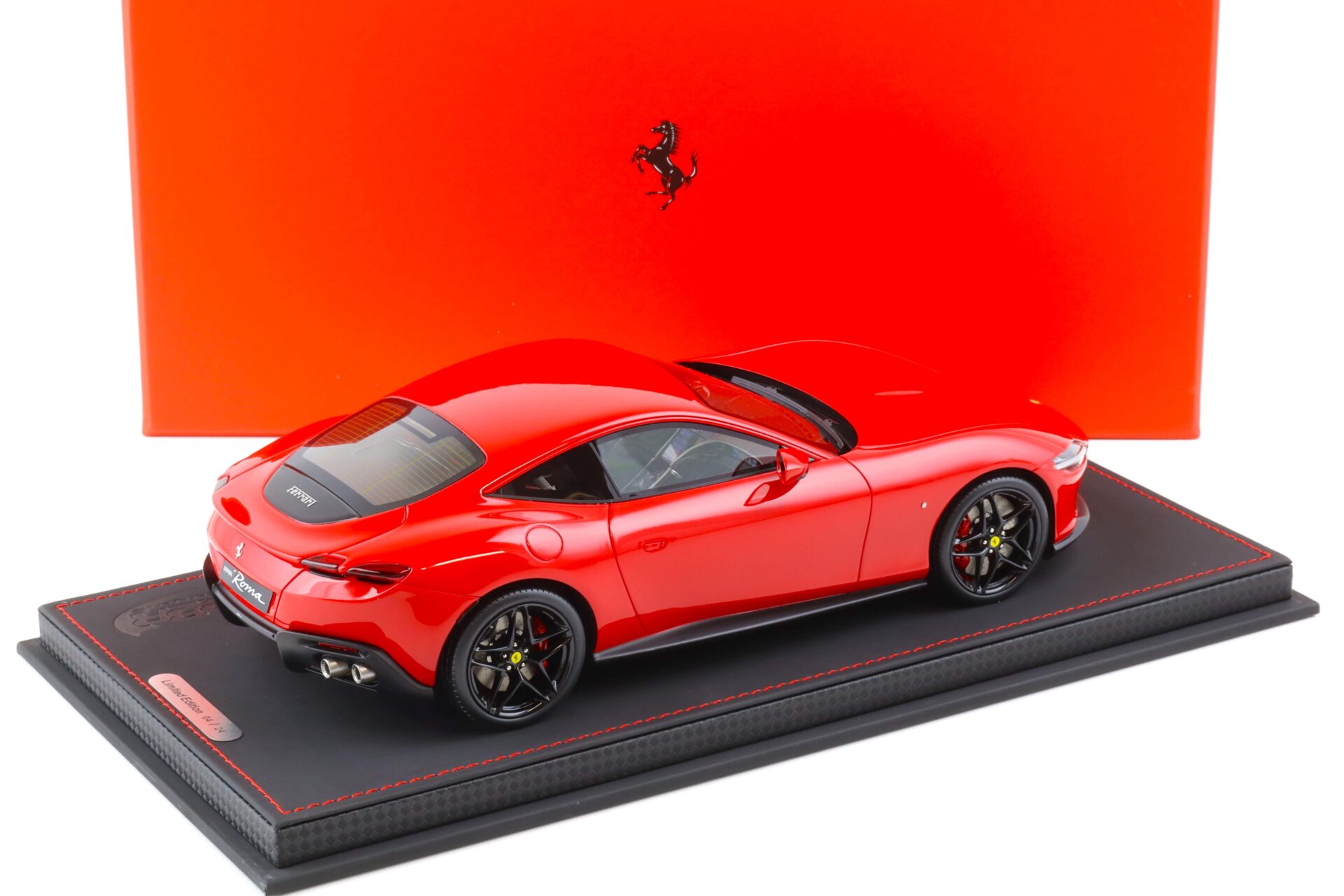 1:18 BBR Ferrari Roma Rosso Corsa 322 red/ black wheels with display - Limited 24 pcs.