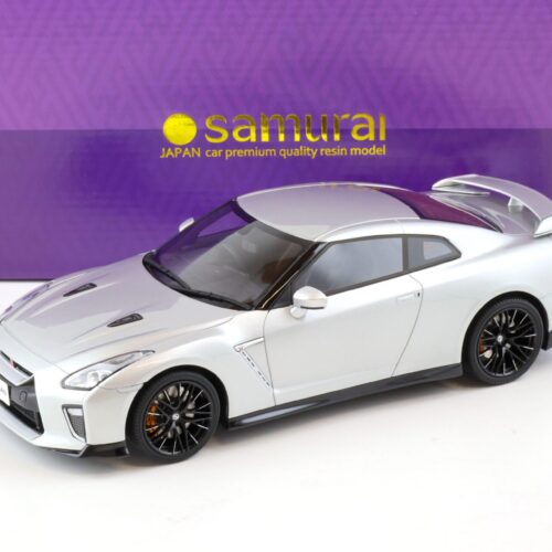 1:18 Kyosho Samurai 2020 Nissan GT-R (R35) Coupe silver metallic KSR18044S