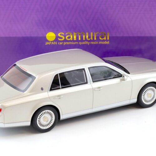 1:18 Kyosho Samurai 2018 Toyota Century Limousine silver metallic KSR18036S