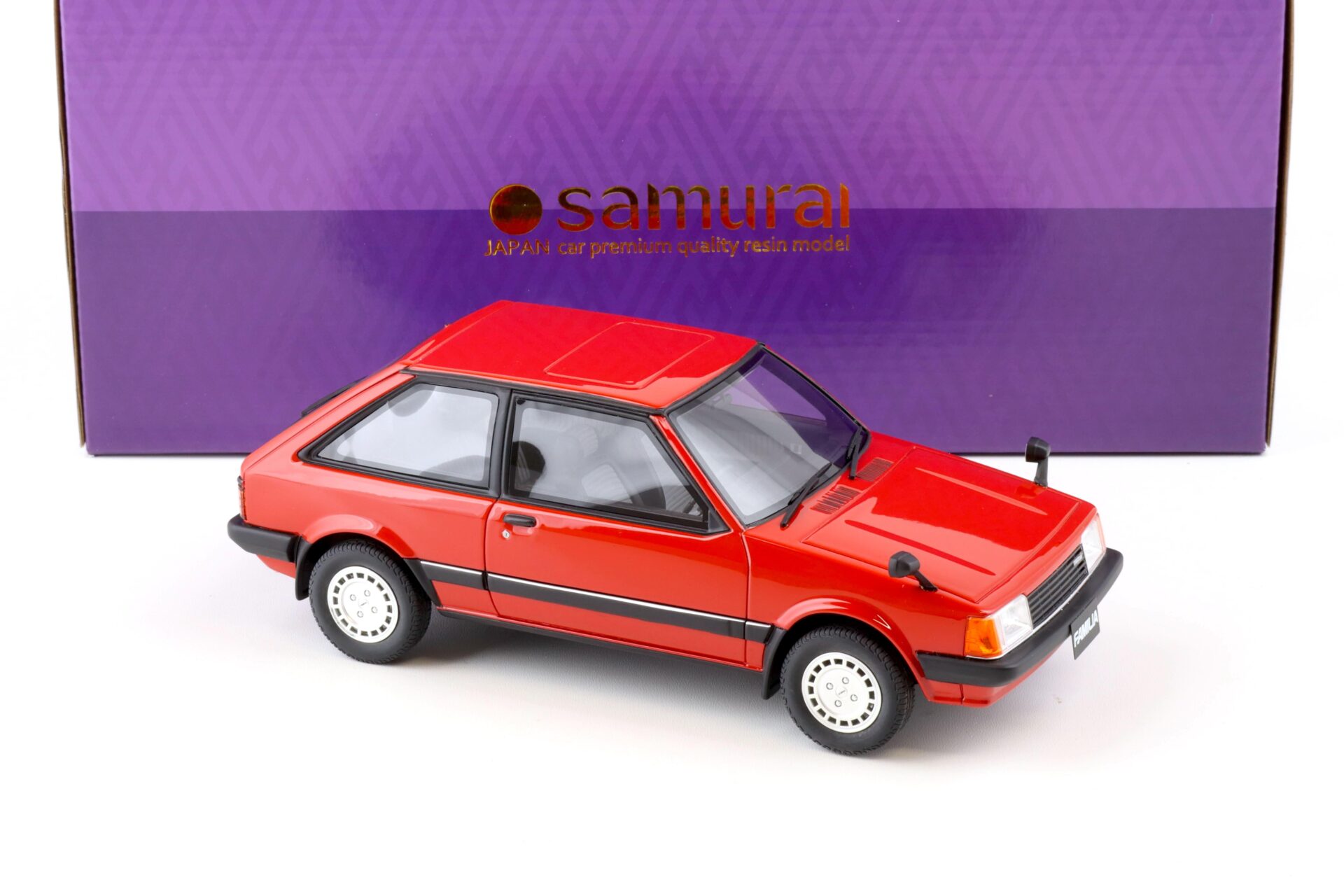 1:18 Kyosho Samurai 1980 Mazda Familia XG red KSR18049R