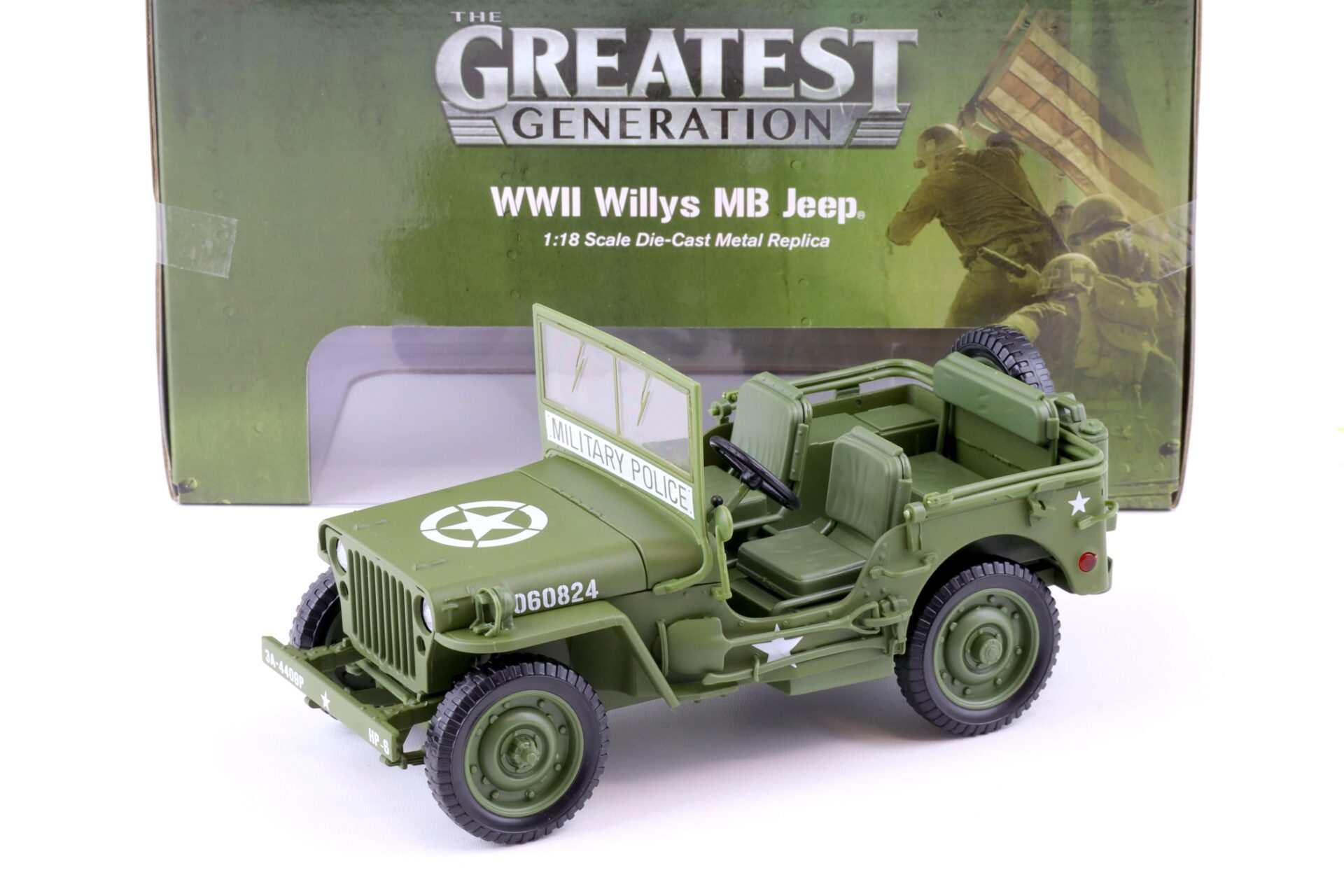 1:18 Auto World 1941 WWII Willys MB Jeep Military Police US Army green olive