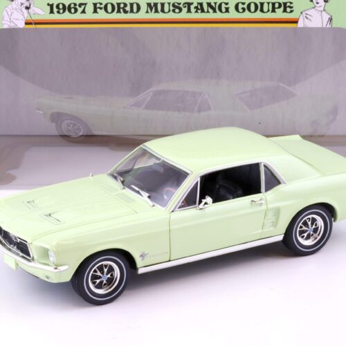 1:18 Greenlight 1967 Ford Mustang Coupe The She Country Mustang Limelite green