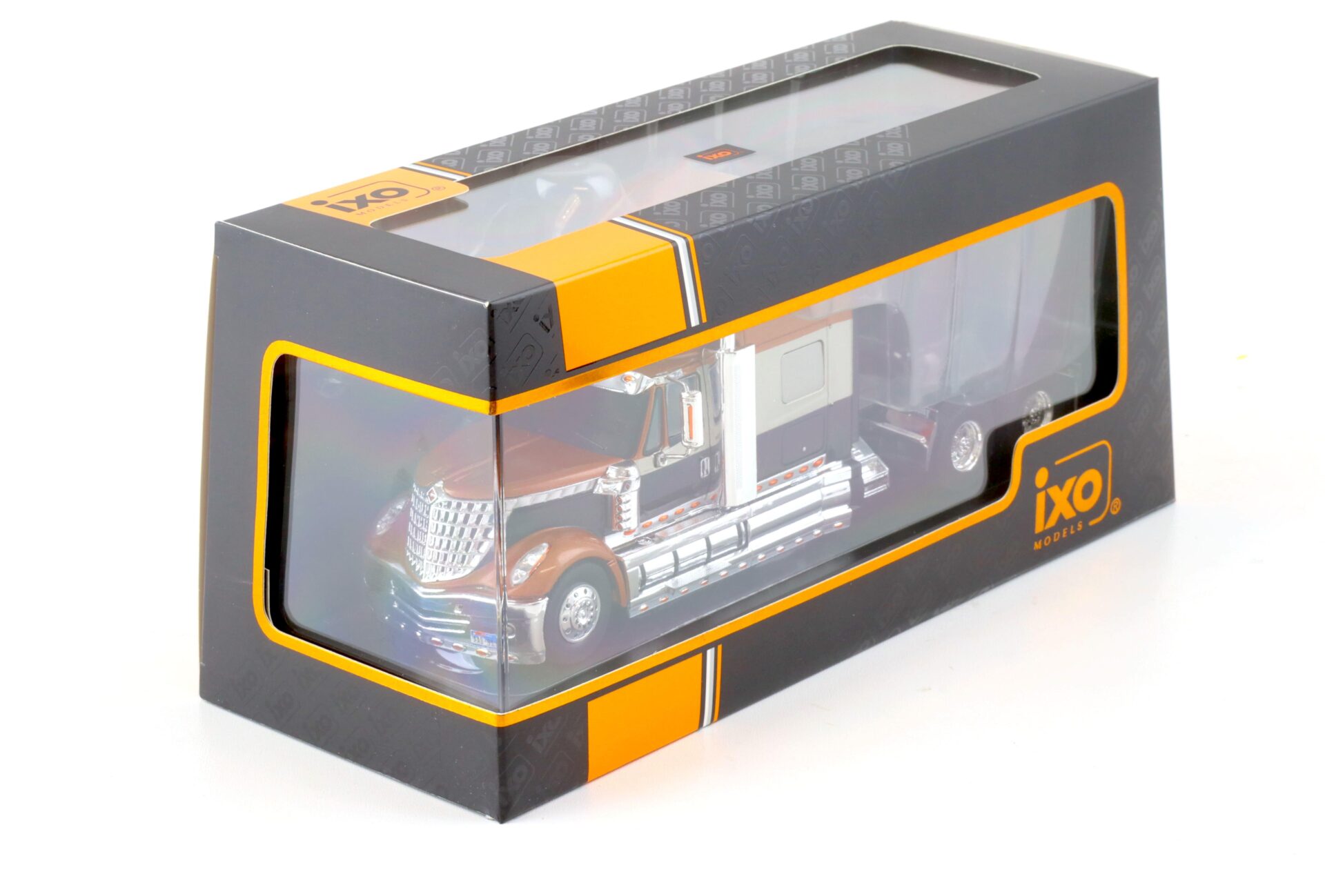 1:43 IXO International Lonestar 2010 SZM Truck brown metallic/ black