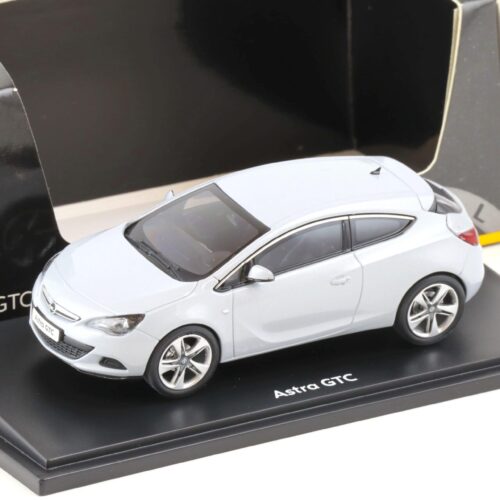 1:43 Motorart Opel Astra J GTC Mineral white DEALER VERSION