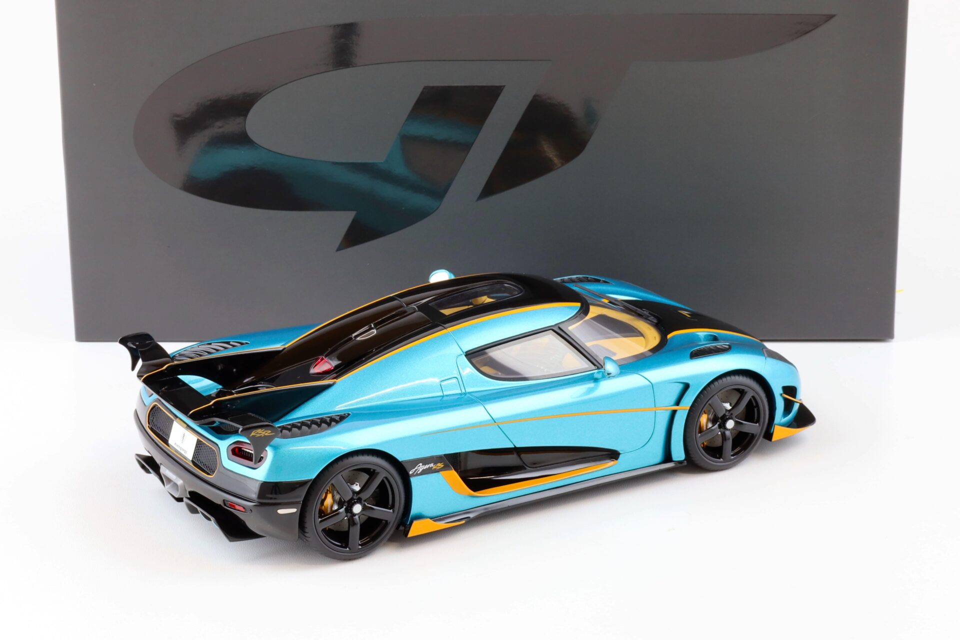 1:18 GT Spirit GT390 Koenigsegg Agera RSR blue metallic/ black 2016